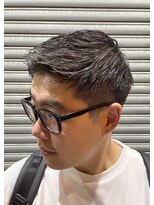 ナチュラル刈り上げヘア