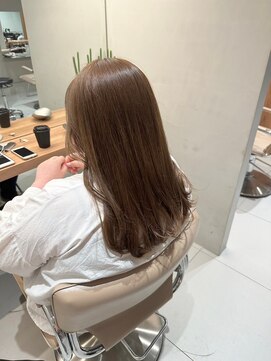 ガリカ 博多(Gallica) <入佐ひなの>顔まわりレイヤーに透け感たっぷりオリーブベージュ