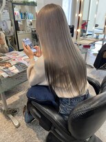 美容室 サワコ 国府店(SAWAKO) パールシルバー