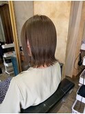 切りっぱなしボブ/ベージュカラー