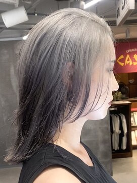 ピークアブー 原宿ハラカド(PEEK-A-BOO) ケアブリーチホワイトシルバーデザインカラーエンドローライト