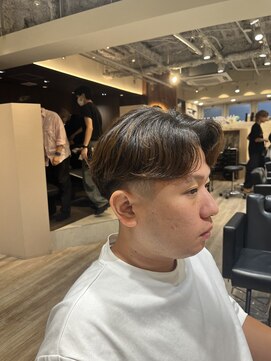 ルースト 渋谷店(ROOST) ［色気ヘア］ニュアンス×センターパート