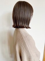 トップヘアー ミカワアンジョウ 安城(TOPHAIR MIKAWA ANJO)&nbsp;前下がりベースの切りっぱなしボブ