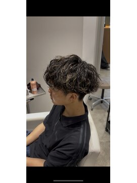 ミリ(milli Produce by ITAKURA) 波巻きパーマ