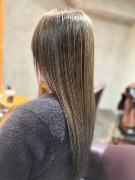 アフィナー(Afinar) 【横浜駅/横浜西口】ブリーチなしダブルカラー