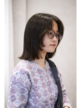 トゥーリ(tuuli) 大人可愛い＊ミディアム　タッセルボブ