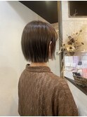 ボブでも軽やか!マットベージュで叶える柔らか質感