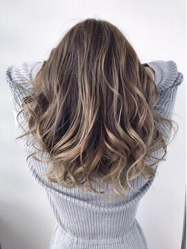 ヘアーアンドスパ フェリーチェ ミチ 野田屋町店(HAIR&SPA felice MICHI) バレイヤージュ×ホワイト