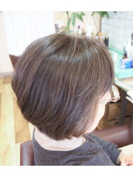 アナザードア(another door) ふんわりボーリューム　ショートヘア