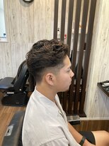ライズヘアー(RISE HAIR)&nbsp;フェードカット＋リバースパーマ