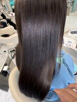 リーホリエ(Lee Horie)&nbsp;髪質改善ストレートで柔らかくサラサラに