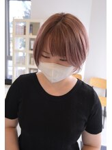 ラズ(Luz) ピンクベージュ ショートヘア