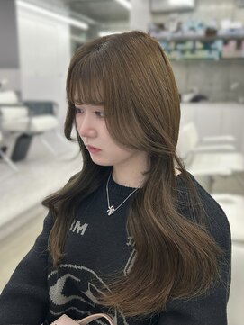 エヌアイ オモテサンドウ(ni omotesando) オリーブベージュ ワンホンヘア オリーブカラー 透明感カラー