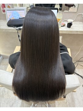 ジーナ 本八幡(Zina) 乾かすだけでまとまる美髪矯正×レイヤーカット