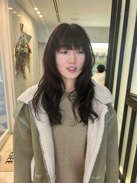 ラパンセヴェール(LA PENSEE VERT) 顔まわりレイヤー、パーマスタイル