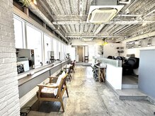 アンバースデー(UNBIRTHDAY)の雰囲気（六甲山の景色が一望でき、自然を感じる開放感で癒される空間です）