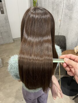 アンフィニ 延岡(Anfini) 秋にオススメ透明感オリーブグレージュ♪