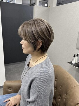 白髪ぼかしハイライトで立体感UP！