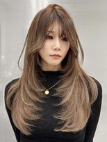ロムーク 表参道(LOMKH)&nbsp;秋の小顔レイヤーカット髪質改善シールエクステヘーゼルベージュ