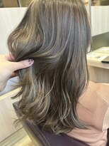 レーブバイファースト(reve by first)&nbsp;ハイライト×オリーブベージュ