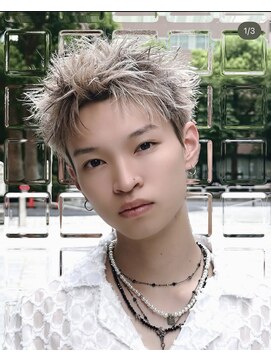 アストラ(ASTRA) MEN’S HAIR/サーフカール/刈り上げセンターパート