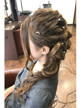 リタ ヘアメイク(Rita hair make) ヘアアレンジ【ダウンスタイル】