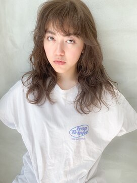 ソーコ 渋谷(SOCO) 【SUN】くせ毛風ロキシーガール(モエ)