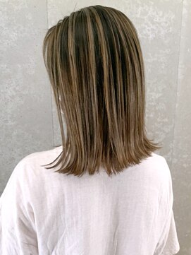 アイティーバイアルバム 松戸店(IT by ALBUM) シャドールーツボブ_マッシュショートフェザーバング_ba345681