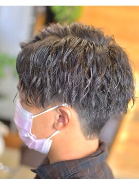 ヘアアイラッシュ リベット(hair eyelash RIVET) ツイストスパイラルパーマ