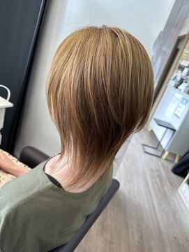 ヘアーリゾートガーデンバイトロント 船橋法典店(Hair Resort Garden by Toronto) ミディアムウルフ×ベージュ 【船橋、西船橋、市川大野、塚田】