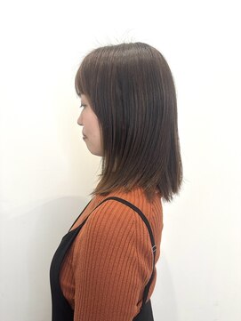 ゼンドットカラスマ(Zen.karasuma) 地毛風ストレート×大人ハイライト