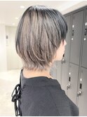 アンブレラカラーホワイトグレージュ小顔ミニウルフハイライト