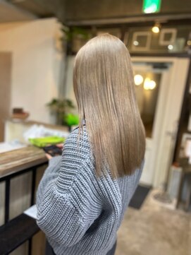 コニ(Coni) 【和田寧々】ミルクティーカラー/ベージュカラー