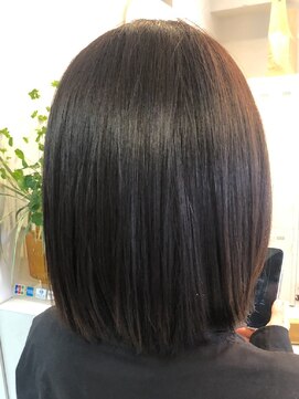 クベル(Kuvel) 艶シンプルボブ