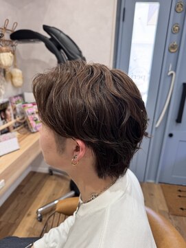 ペリ(peri) センター分けパーマ