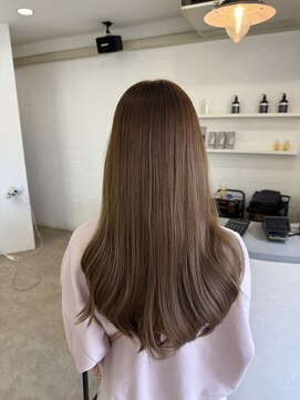 ラヴィリス バイ レム(Raviliss by rem) 柔らかいラテベージュ