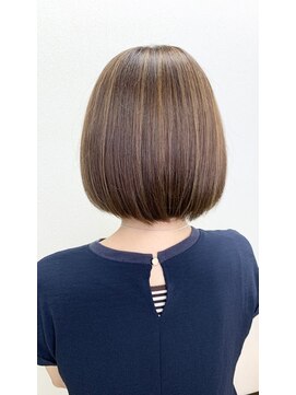 松本平太郎美容室 大宮店 イノアカラー×シルバー(ハイライトあり)/30代40代50代60代