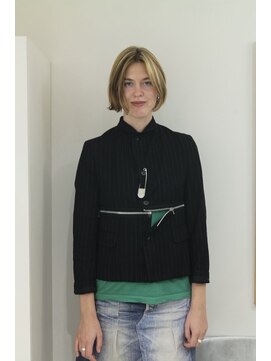 マレ(MARAIS) デザインカラーボブ