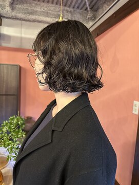 ニーム(nimes) 黒髪パーマボブパーマボブレイヤー