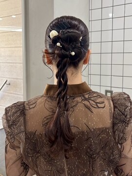 スート(suit.) タイトすぎないガーリーカチモリ