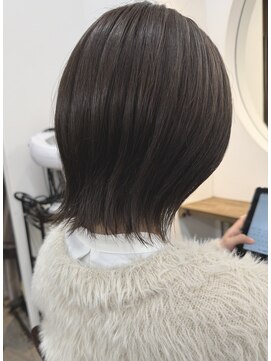 リプルバイメグ(Ripple by mEg) 20代・30代オススメ大人外ハネボブ・ダークアッシュ