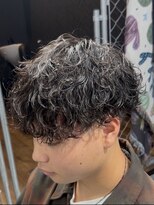 エラ(ELLA)&nbsp;マッシュ×波巻きシャドウパーマ