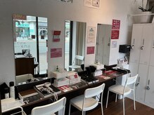 カラープラス 室見駅前店の雰囲気（マグネットヘアドライヤーを備え付け★スタイリング剤持ち込可能）