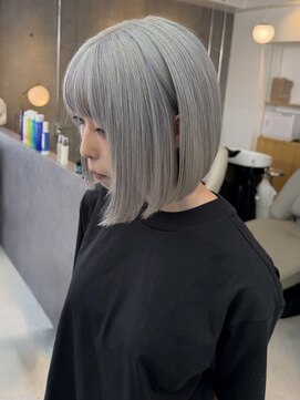 ニュウニュウムーン(NIUNIU moon) Silver Color×Bob Style☆彡