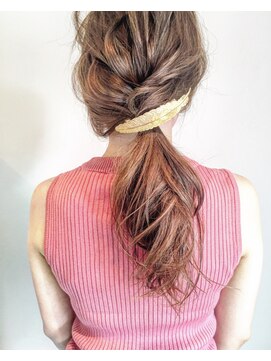 ニド(2do) ローポニーアレンジ