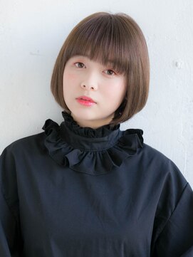 ルティア(Lutia) ひし形ショート 似合わせカット