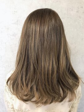 シェリッシュ ノース(Sheriche North) 冬カラー×スノーベージュ