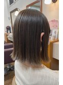 春にオススメオリーブグレージュ