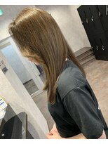 スーク 宜野湾店(suuk)&nbsp;顔周りレイヤースタイル×オリーブベージュ