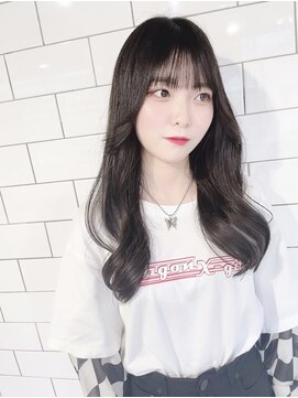 シー(shii..) 《shii../大黒》＃韓国ヘア＃シースルーバング